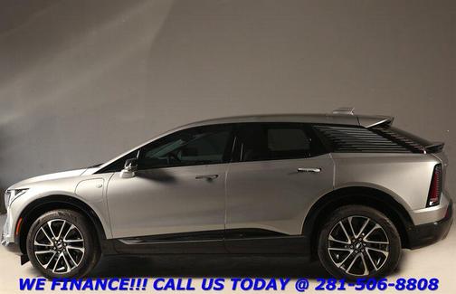 Argent Silver Metallic 2025 Cadillac OPTIQ Sport 1 AWD