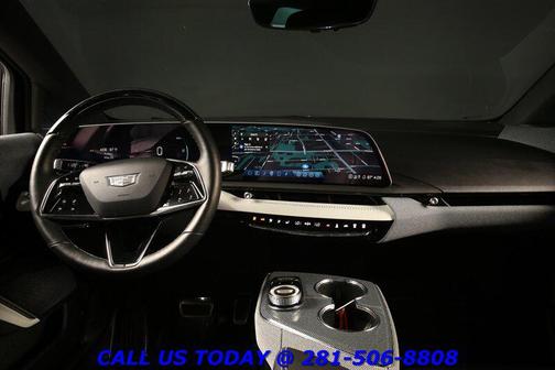 Argent Silver Metallic 2025 Cadillac OPTIQ Sport 1 AWD