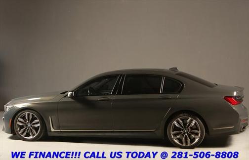 2022 BMW M760 xDrive