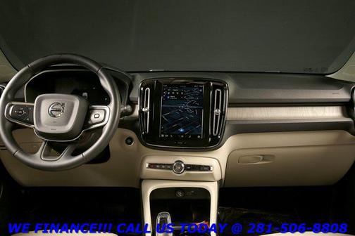 Onyx Black Metallic 2023 Volvo XC40 B5 Plus Bright Theme