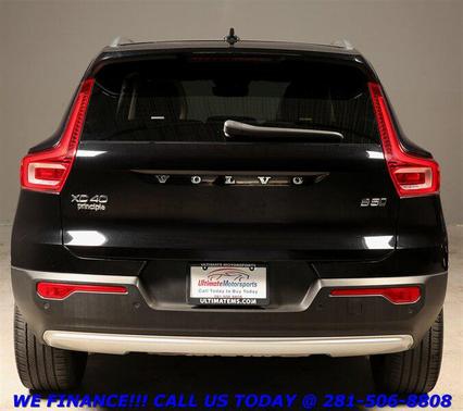 Onyx Black Metallic 2023 Volvo XC40 B5 Plus Bright Theme