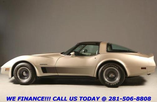 1982 Chevrolet Corvette 1982 Collector Edition TARGA TOP AUTO 17K MILES!!