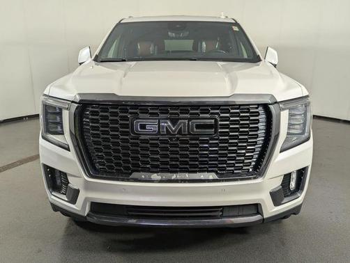 White Frost Tricoat 2023 GMC Yukon Denali Ultimate