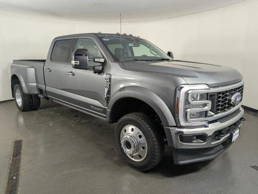 Carbonized Gray Metallic 2026 Ford F-450 Lariat
