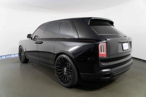 2022 Rolls-Royce Cullinan Base