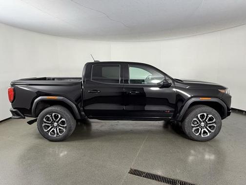 2023 GMC Canyon Base