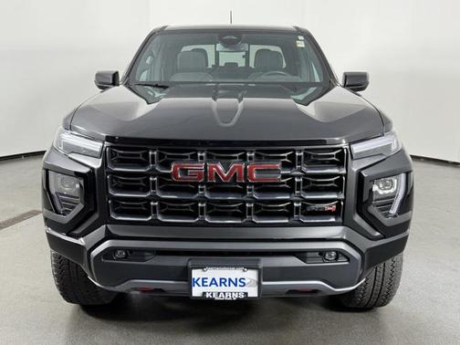 2023 GMC Canyon Base