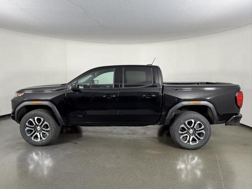 2023 GMC Canyon Base