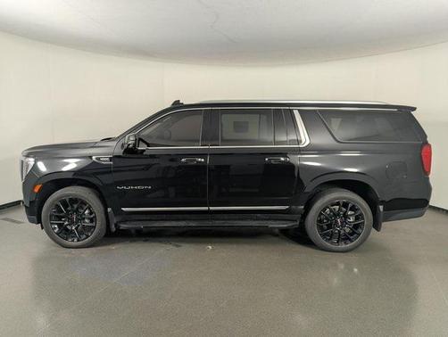 2024 GMC Yukon XL SLT