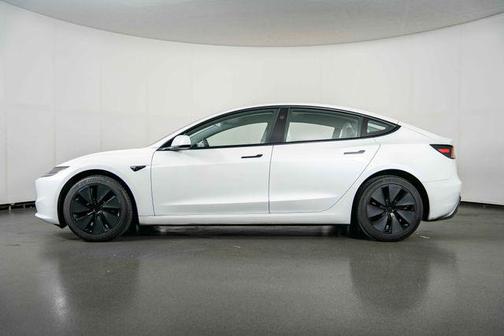 Pearl White Multi-Coat 2025 Tesla Model 3 Long Range
