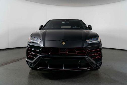 2021 Lamborghini Urus Graphite Capsule
