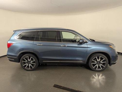 2019 Honda Pilot Touring 8-Passenger