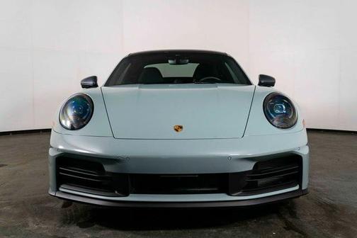 2025 Porsche 911 Carrera T