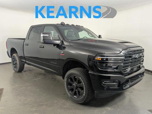 Diamond Black Crystal Pearlcoat 2026 RAM 2500 Laramie Crew Cab 4x4 6'4' Box