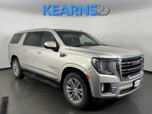 2022 GMC Yukon XL SLT