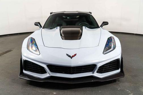 Ceramic Matrix Gray Metallic 2019 Chevrolet Corvette ZR1