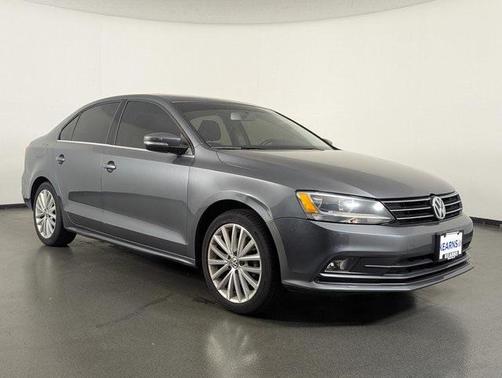 2015 Volkswagen Jetta Auto SE w/Connectivity/Navigation