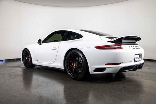 2019 Porsche 911 Carrera GTS