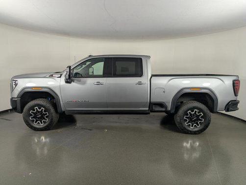 2025 GMC Sierra 2500 AT4X