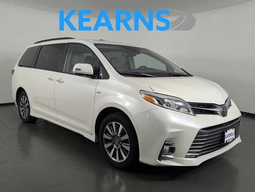 2020 Toyota Sienna Limited Premium