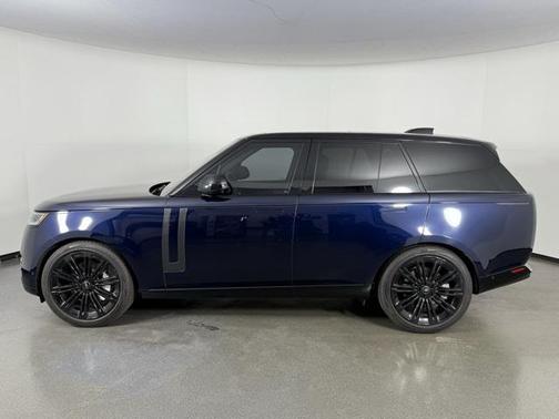 2023 Land Rover Range Rover P530 SE