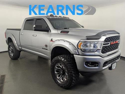 2022 RAM 2500 Big Horn Crew Cab 4x4 6'4' Box