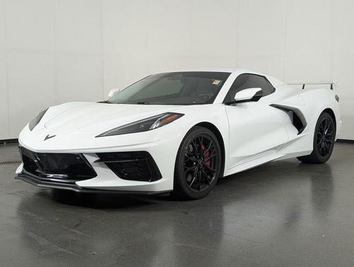 Arctic White 2024 Chevrolet Corvette Stingray w/3LT