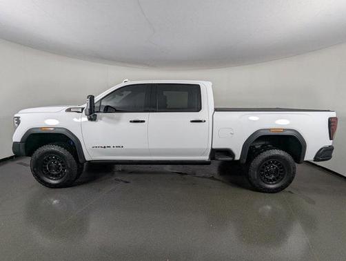 2025 GMC Sierra 2500 AT4
