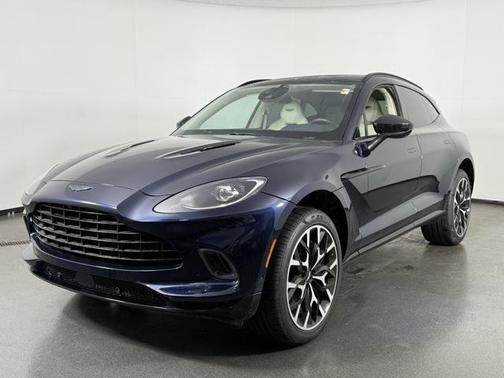 2022 Aston Martin DBX Base