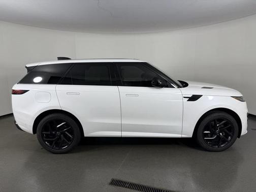 2024 Land Rover Range Rover Sport SE