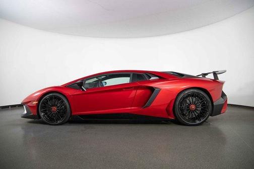 2016 Lamborghini Aventador LP750-4 Superveloce