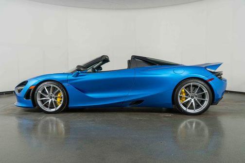 2022 McLaren 720S Performance
