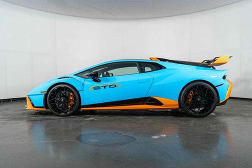 2023 Lamborghini Huracan STO 