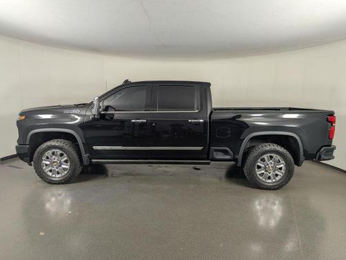 Black 2024 Chevrolet Silverado 2500 High Country