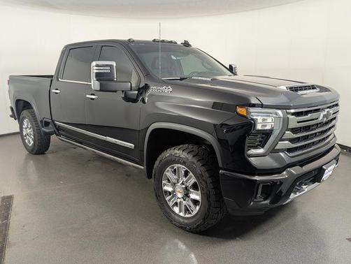 Black 2024 Chevrolet Silverado 2500 High Country