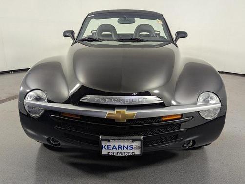 2004 Chevrolet SSR Base