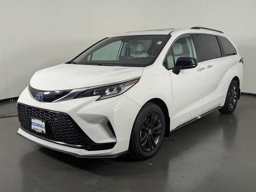 2024 Toyota Sienna XSE 7 Passenger