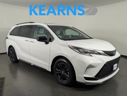 2024 Toyota Sienna XSE 7 Passenger