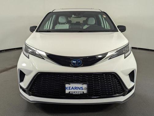 2024 Toyota Sienna XSE 7 Passenger