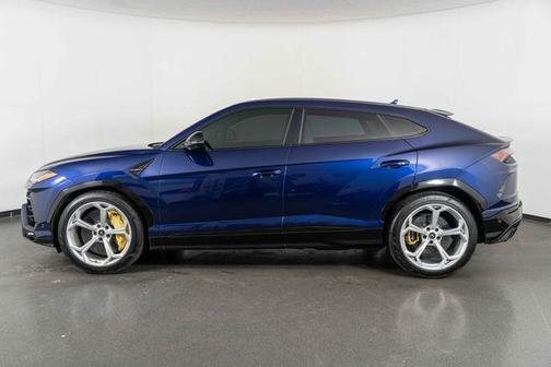Blue 2019 Lamborghini Urus Base