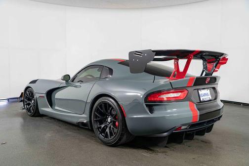 Special Paint 2017 Dodge Viper GTC
