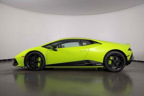 2022 Lamborghini Huracan EVO Coupe