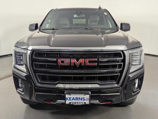 2022 GMC Yukon XL 4WD AT4