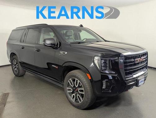 2022 GMC Yukon XL 4WD AT4