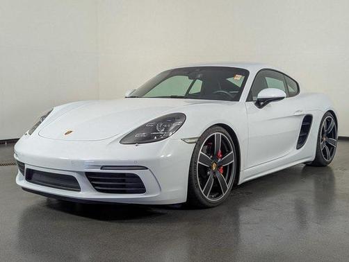 2022 Porsche 718 Cayman S