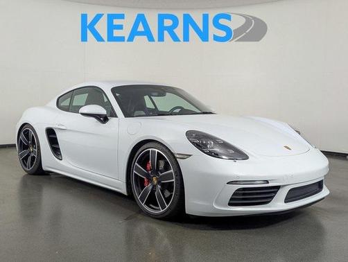 2022 Porsche 718 Cayman S