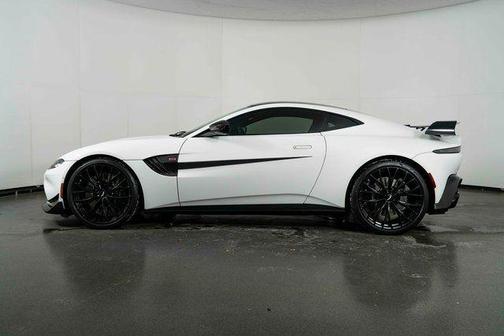 2022 Aston Martin Vantage F1 Edition