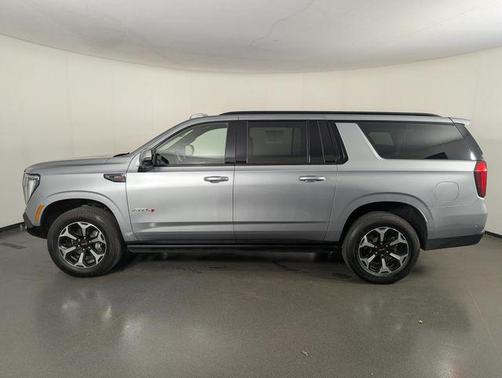Sterling Metallic 2025 GMC Yukon XL AT4