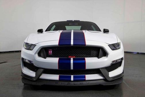 2016 Ford Shelby GT350R Base
