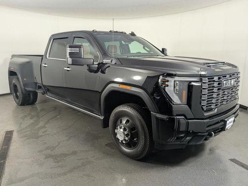 Onyx Black 2025 GMC Sierra 3500 Denali